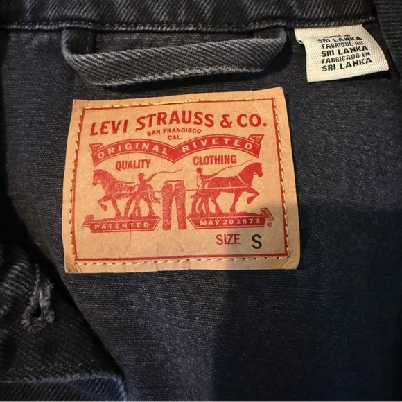 Levi's - Women’s Black Denim Jacket - Size Small - Picture 7 of 9